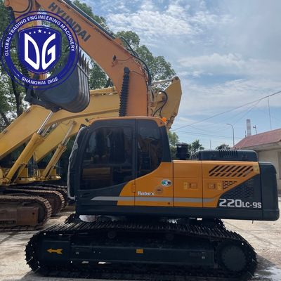 গুণমান  Used Hyundai 220LC-9S Excavator With Cummins Engine Ready To Ship To Oman কারখানা