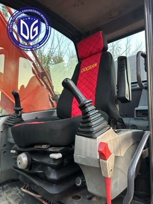 ব্যবহৃত Doosan DX225 ২২.৫ টন ক্রলার এক্সক্যাভারেটর প্রায় নতুন উচ্চ নির্ভরযোগ্যতার সাথে