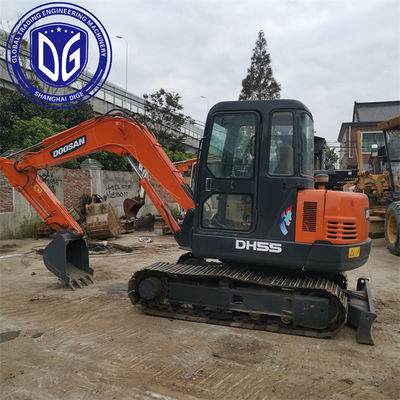 ব্যবহারকারী-বান্ধব অপারেশন DH55 ব্যবহৃত Doosan Excavator 5.5t পেশাগতভাবে রক্ষণাবেক্ষণ
