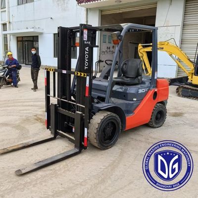 3t 8FDA30 ব্যবহৃত টয়োটা ফর্কলিফ্ট শক্তিশালী ব্যবহৃত ফর্কলিফ্ট হাইড্রোলিক মেশিন