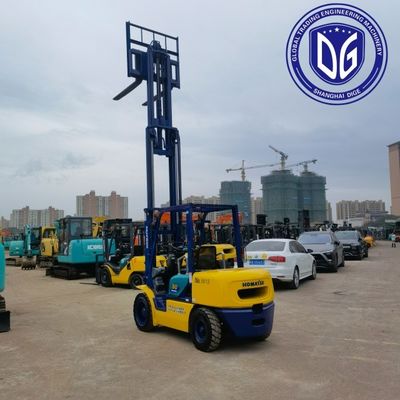3t FD30 ব্যবহৃত Komatsu ফোর্কলিফ্ট শক্তিশালী ব্যবহৃত হাইড্রোলিক ফোর্কলিফ্ট