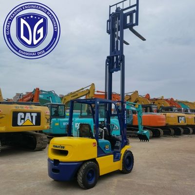 3t FD30 ব্যবহৃত Komatsu ফোর্কলিফ্ট শক্তিশালী ব্যবহৃত হাইড্রোলিক ফোর্কলিফ্ট