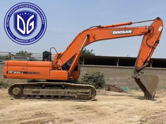 সময় ও শ্রম সঞ্চয় DX300LC 30t ব্যবহৃত Doosan Excavator সঙ্গে অত্যন্ত টেকসই