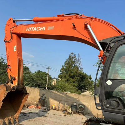 সর্বাধিক খনন ব্যাসার্ধ 570mm ব্যবহৃত হিটাচি এক্সক্যাভেটর 2017 সালে নির্মিত