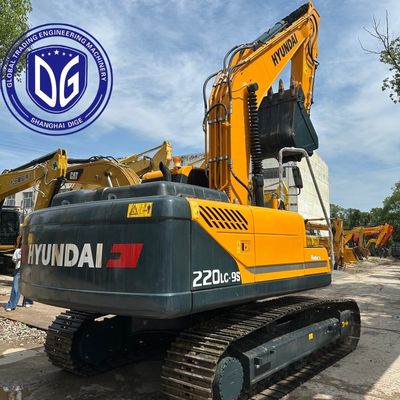 হুইন্ডাই 220LC-9S এক্সক্যাভেটর ওমানে পাঠানোর জন্য প্রস্তুত