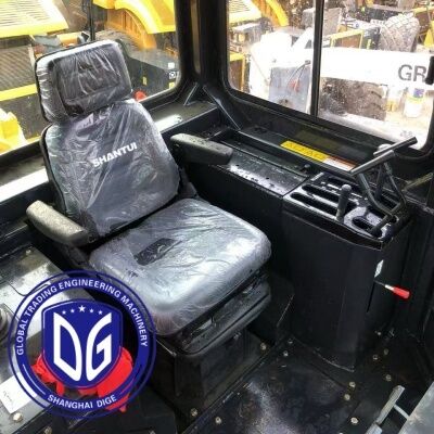 চীন গরম বিক্রয় ব্যবহৃত Shantui SD32 বুলডোজার উচ্চ ক্ষমতা Shantui 320HP ভারী দায়িত্ব নির্মাণ মেশিন স্টক মধ্যে