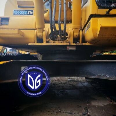 জাপান ব্যবহৃত কোমাতসু এক্সকাভেটর PC130 হাইড্রোলিক এক্সকাভেটর 13 টন ব্যবহৃত এক্সকাভেটর 0.5m³ বাকেট সহ