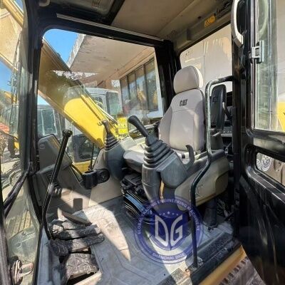 ব্যবহৃত Caterpillar CAT307D Excavator কম্প্যাক্ট দক্ষ কাজ করার জন্য প্রস্তুত গরম বিক্রয়